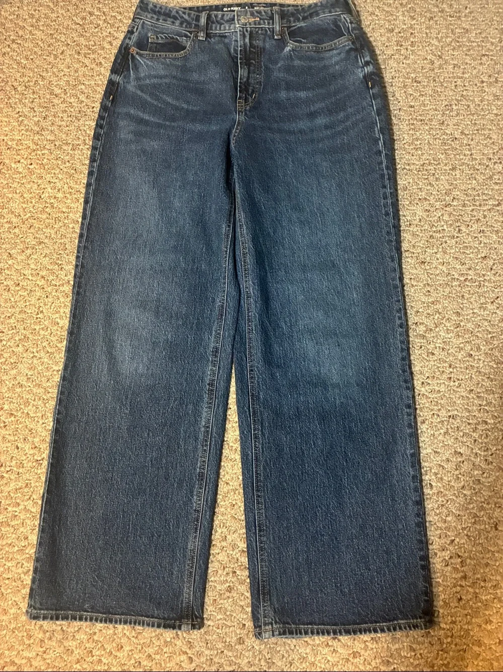 Old Navy Extra High-Rise Wide Leg Jeans - Medium Blue. Size 8 - Picture 7 of 10